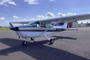 Cessna 172 for rent Duluth MN N616SK